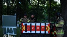 Погибли спасатели, повреждены ж/д пути метро: последствия обстрелов в Киеве