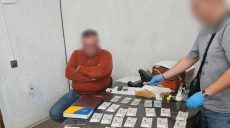 Десять лет «светит» чиновнику ТЦК и СП за взяточничество