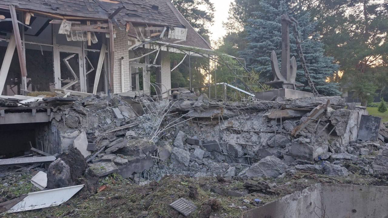 Били КАБами та БпЛА: про “прильоти” на Харківщині повідомив Синєгубов