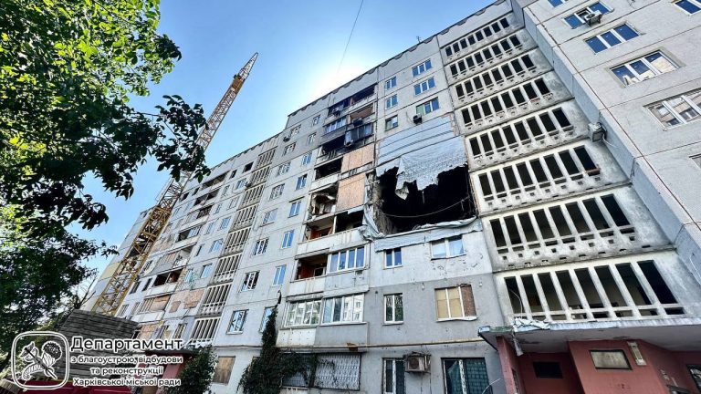 Где на Северной Салтовке восстанавливают дом после «прилета»