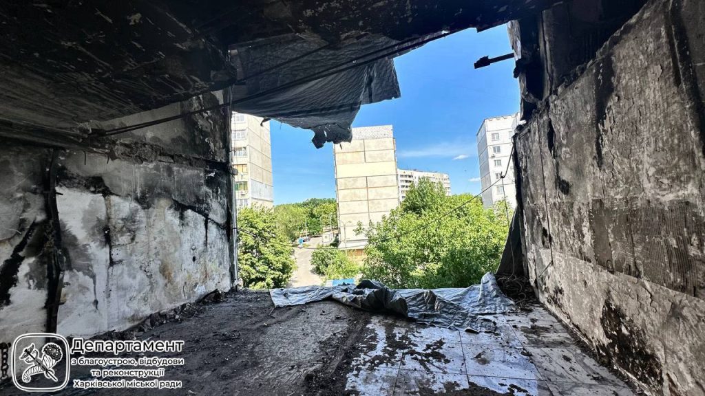 Восстанавливают дом на Северной Салтовке