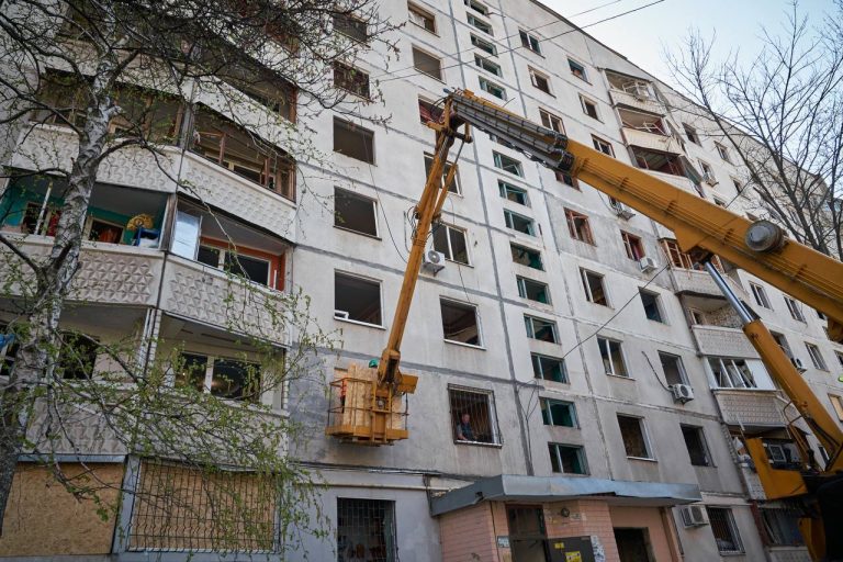 Сколько жилых домов повредили россияне за ноябрь в Харькове, сообщил Терехов