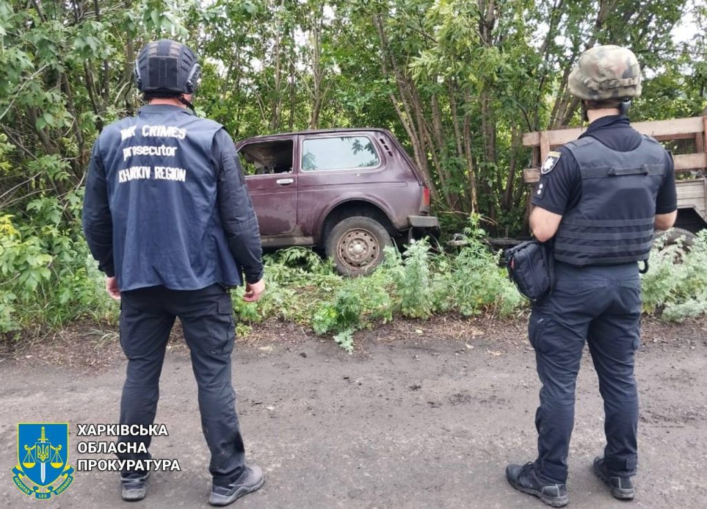 Погибший и раненый – РФ ударила дроном по машине на Харьковщине (дополнено)