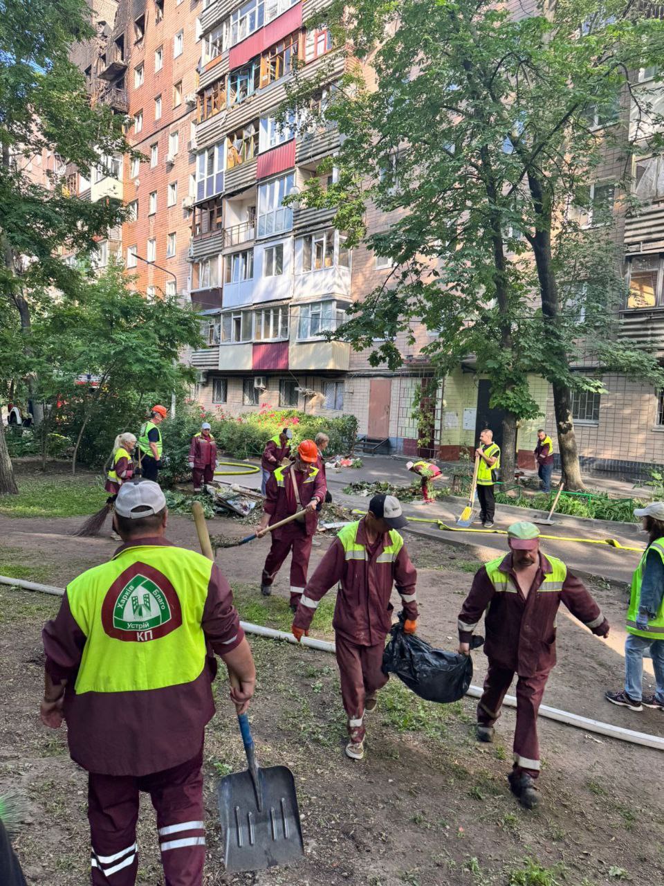в Харькове устраняют последствия прилета по Красношкольной набережной 7 июня 2025 2