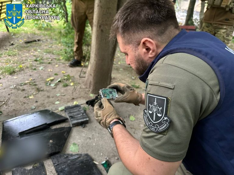 Шесть человек в Харькове не выходят на связь после массированной атаки