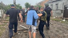 Авиаудар по Золочеву на Харьковщине — мальчика с мамой достали из-под завалов