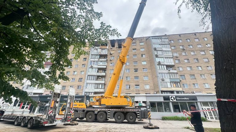 Атака на Харків 7 червня: уже почався ремонт пошкодженої дев’ятиповерхівки