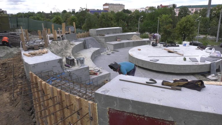 Оползень произошел в центре Харькова — горсовет принял срочные меры (фото)