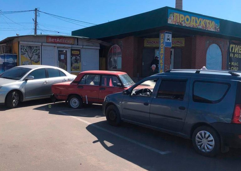 Під Харковом водій травмував жінку, коли здавав назад: що йому загрожує