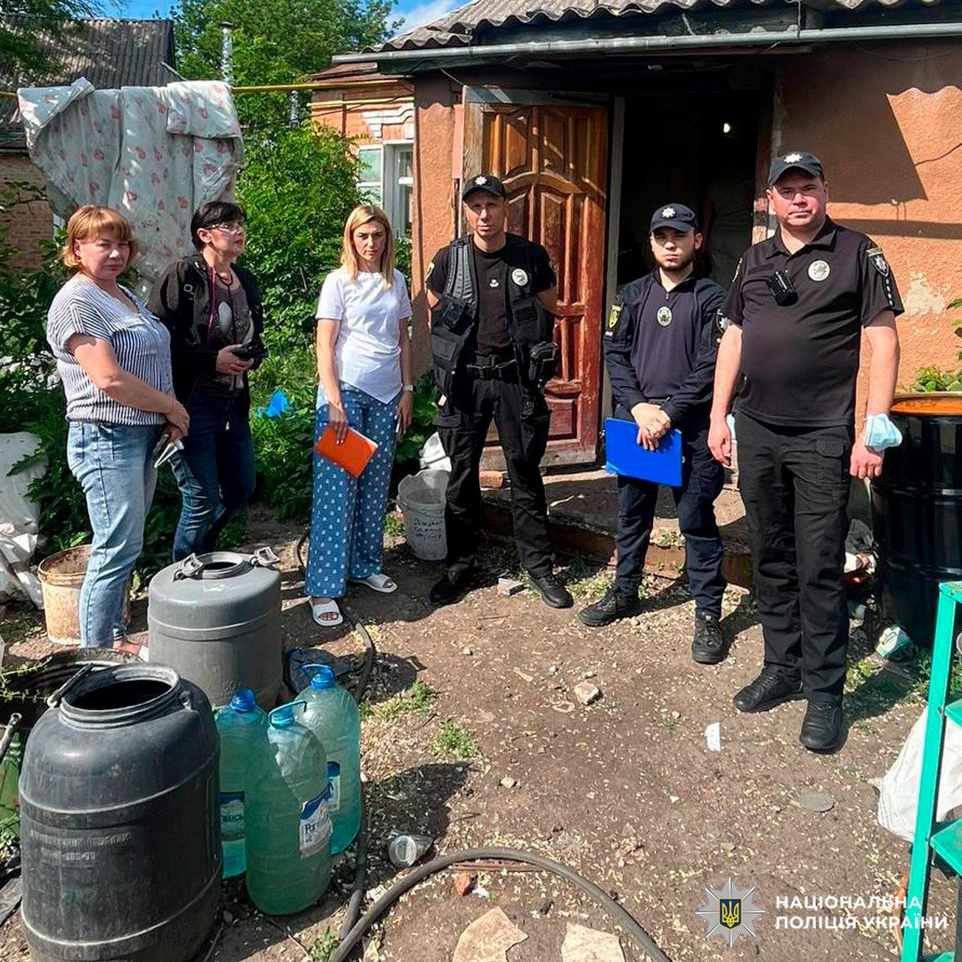 Дівчинку вилучили з родини, яка мешкала в антисанітарії на Харківщині