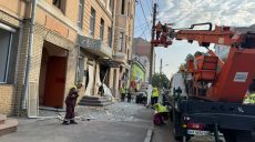 Повреждены более 20 зданий, выбиты 266 окон: мэрия подводит итоги «прилетов»