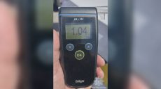 На Салтовке пьяный водитель протаранил авто: что еще обнаружили копы