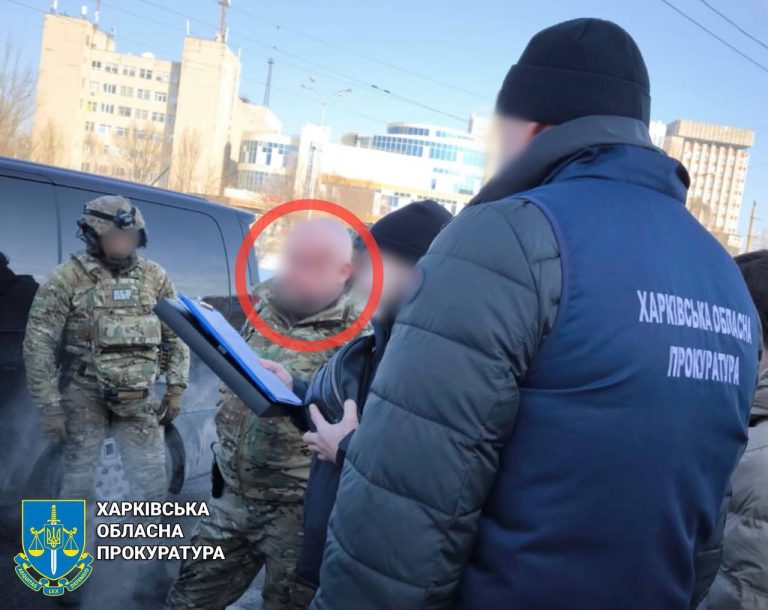 Обіцяв роботу в ДБР за $20 тисяч: харків’янина судитимуть, що йому «світить»