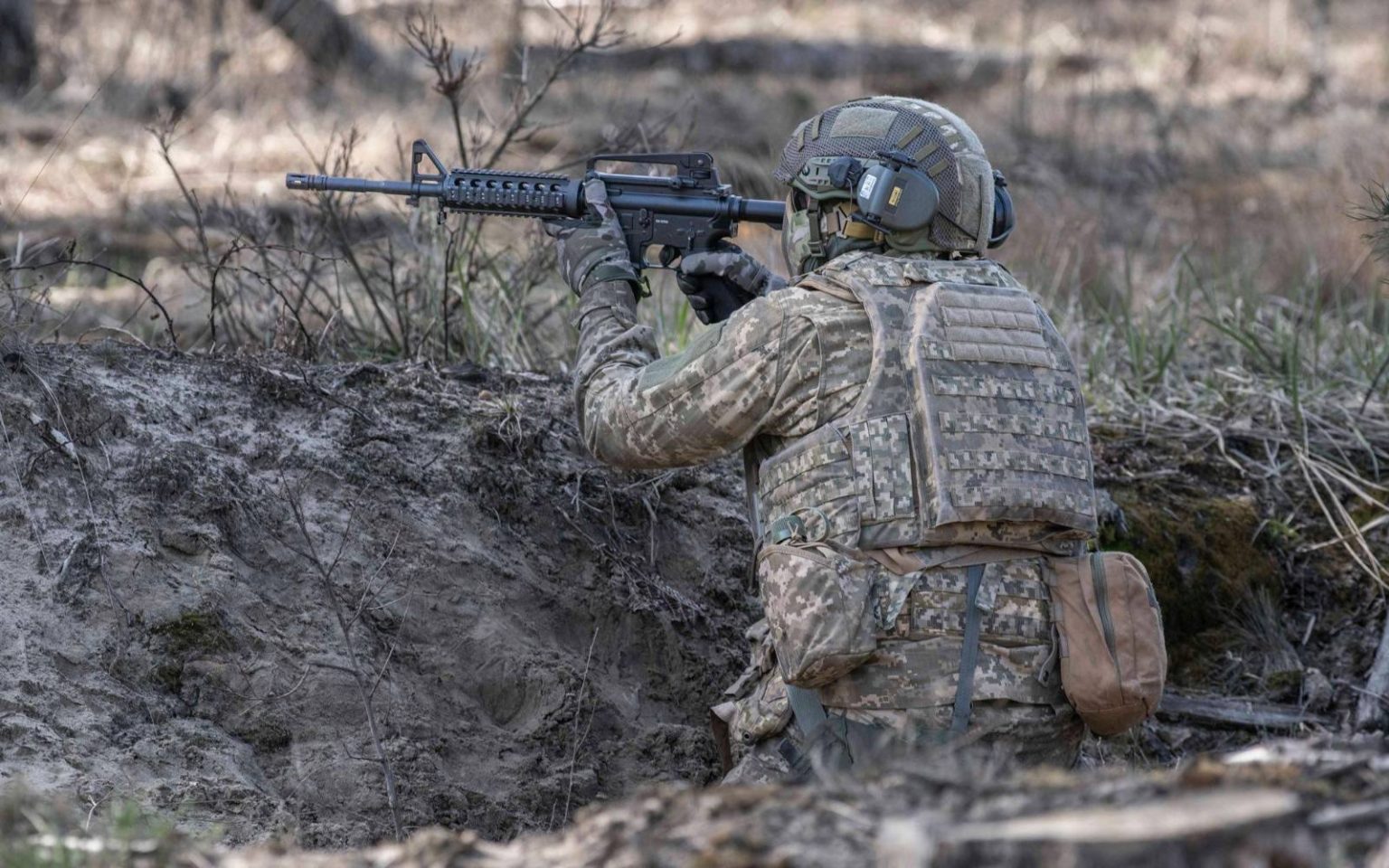 Генштаб о ситуации на Харьковщине: продолжаются три боя, РФ била КАБами