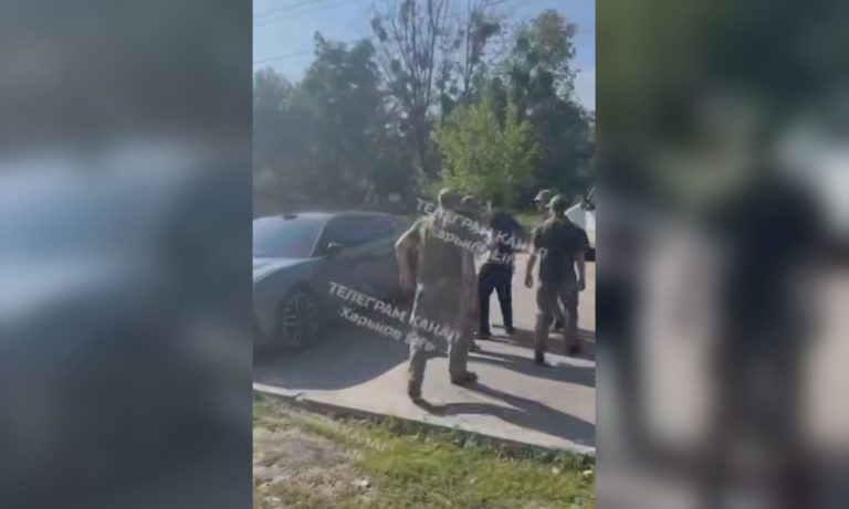 «Повязали возле больницы»: почему в Харькове работники ТЦК задержали мужчину