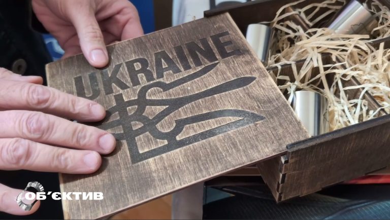 Рюмки создают из гильз, сумки — из баннеров: чудеса переработки в Харькове 📹