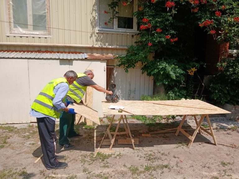 Удары БпЛА по Харькову: пострадали полсотни зданий, выбито 1,6 тысячи окон