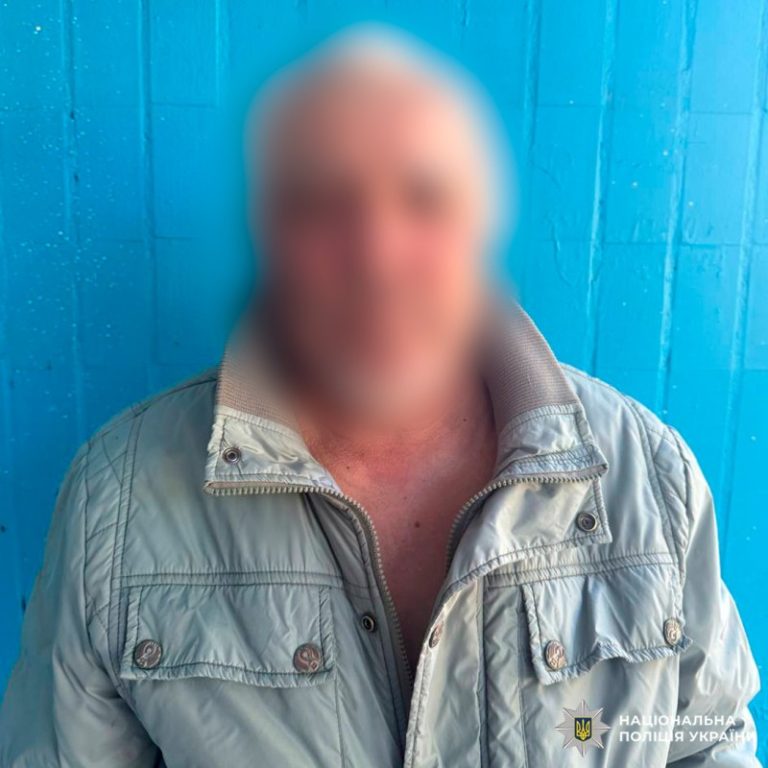 В Харькове дворник сломал шею мужчине из-за замечаний об уборке