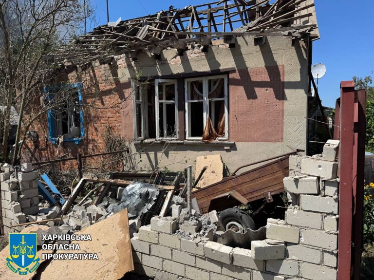 Росіяни пошкодили у місті Златопіль на Харківщині котельню (фото, відео)