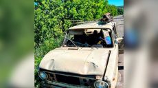 Автомобиль подорвался под Харьковом — пострадали двое мужчин