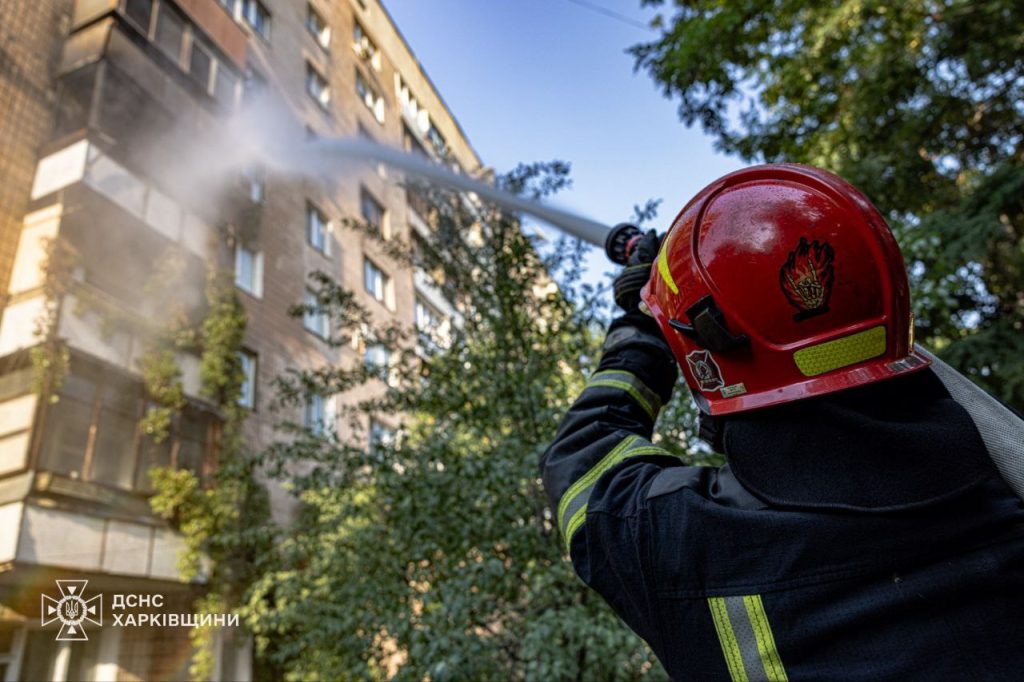Пожар в девятиэтажном жилом доме на улице Иогансена в Киевском районе