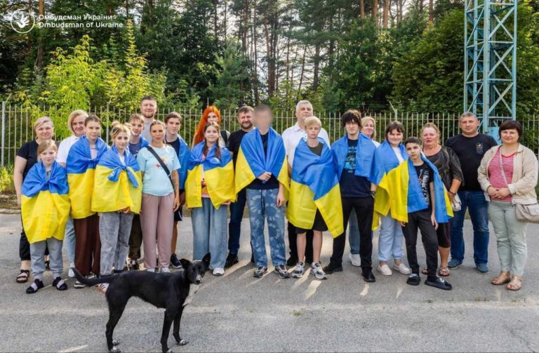 Пятеро детей, которых вернули в Украину из РФ, — братья и сестры с Харьковщины