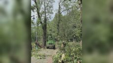 Разрушительный ураган пронесся по любимым местам отдыха харьковчан (видео)