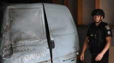 «Враг охотится за нами». Дрон атаковал авто полицейских на Харьковщине (фото)