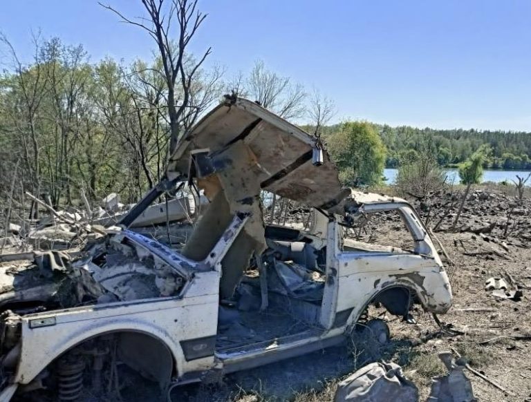 Окупанти вдарили по автівці в Куп’янську: поранений цивільний