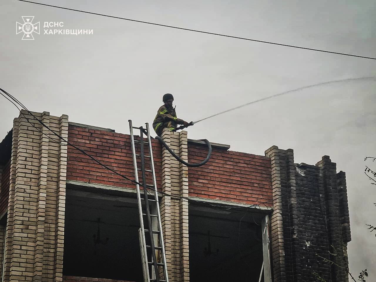 Харківщину масовано атакували БпЛА – ДСНС про наслідки (фото)