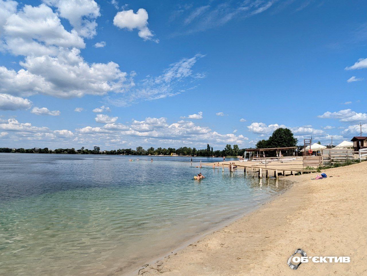 Пляж "Joy Beach" на Безлюдовке, летом 2025 года