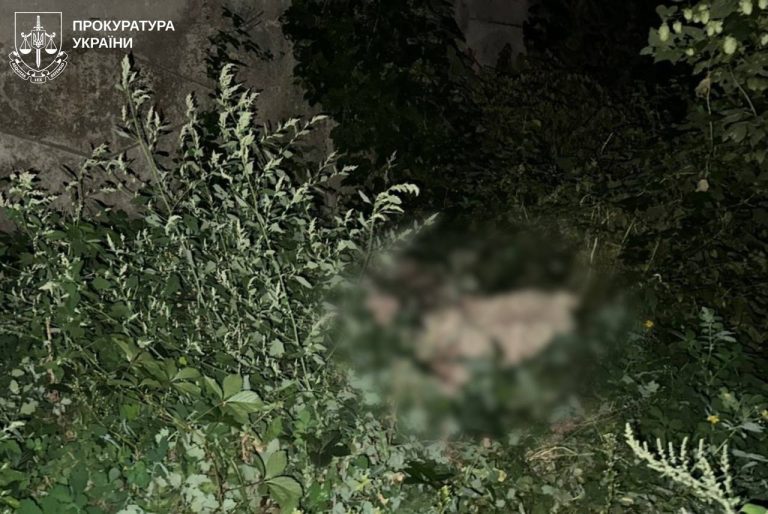 У Харкові собаку жорстоко вбив господар, сусіди намагалися врятувати пса