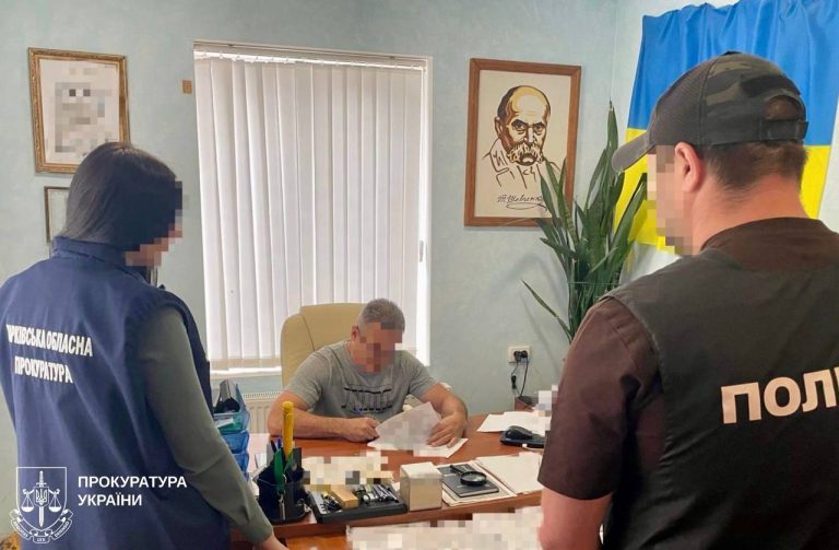 На Харьковщине долгое время загрязняли реку: подозревают директора КП