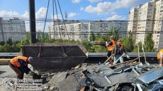 На каком этапе восстановления дома в Харькове, пострадавшего в начале войны 📷