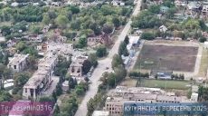 «Изуродованный бомбами и ракетами»: как сейчас выглядит Купянск с воздуха 📹