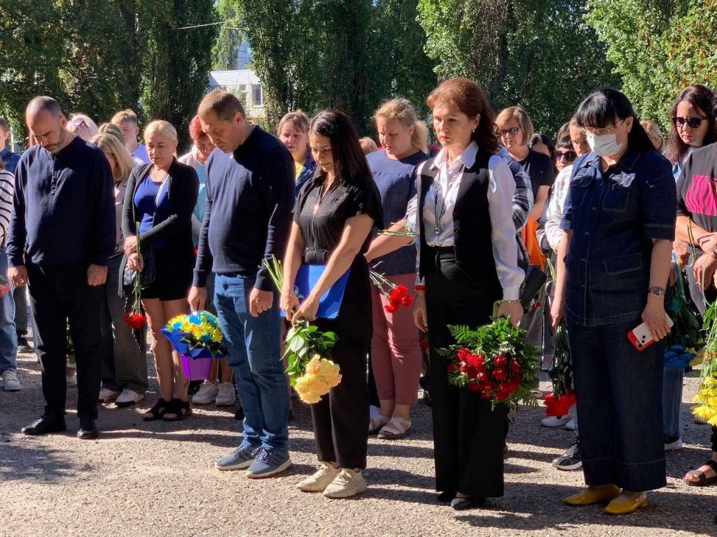 мемориальная доска в Харькове