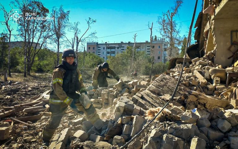 Армия РФ нанесла повторный удар по спасателям в Харьковской области (фото)