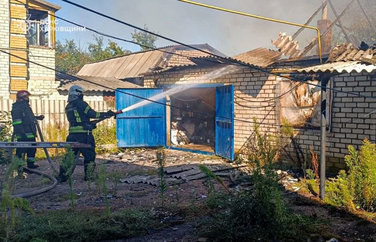 Разрушения и пожар: Боровая на Харьковщине — вновь под ударом (фото)