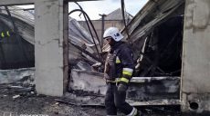 Под Харьковом – «прилет»: вспыхнул пожар, погиб житель, пострадала женщина