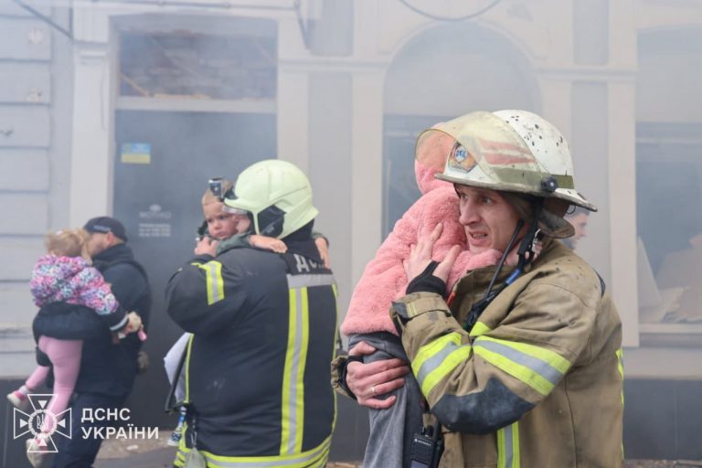 Вибухи в Харкові: БпЛА атакували дитсадок, є поранені, двоє важких (фото)