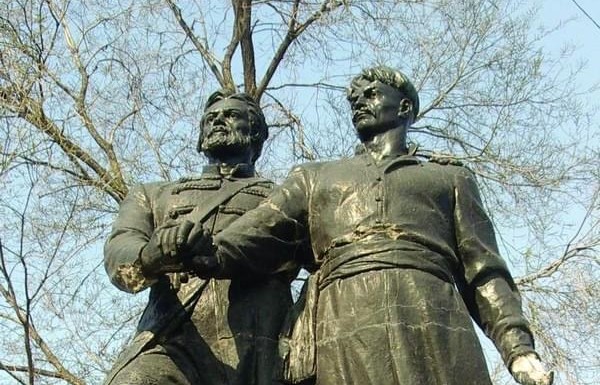 Поздняков перерахував пам’ятники, які ще треба прибрати з Харкова (відео)