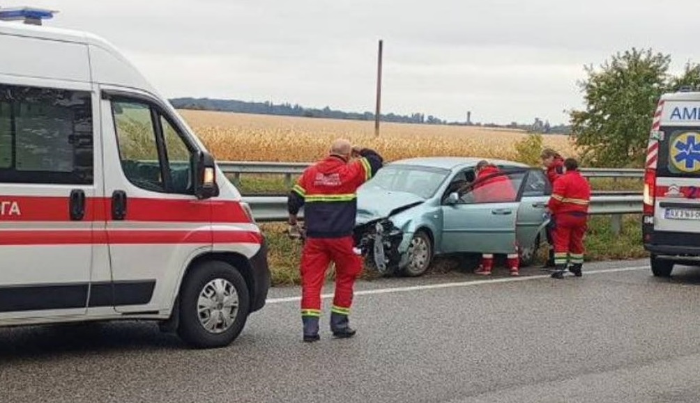 Харківська швидка врятувала учасників ДТП у Полтавській області 2