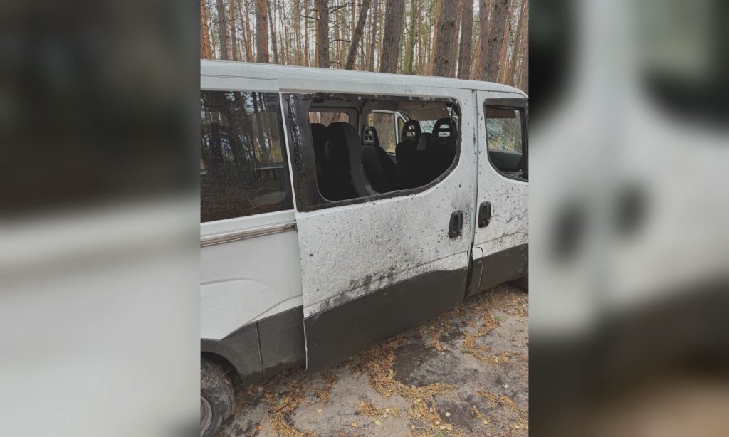 Автобус Тертишного після удару дрону