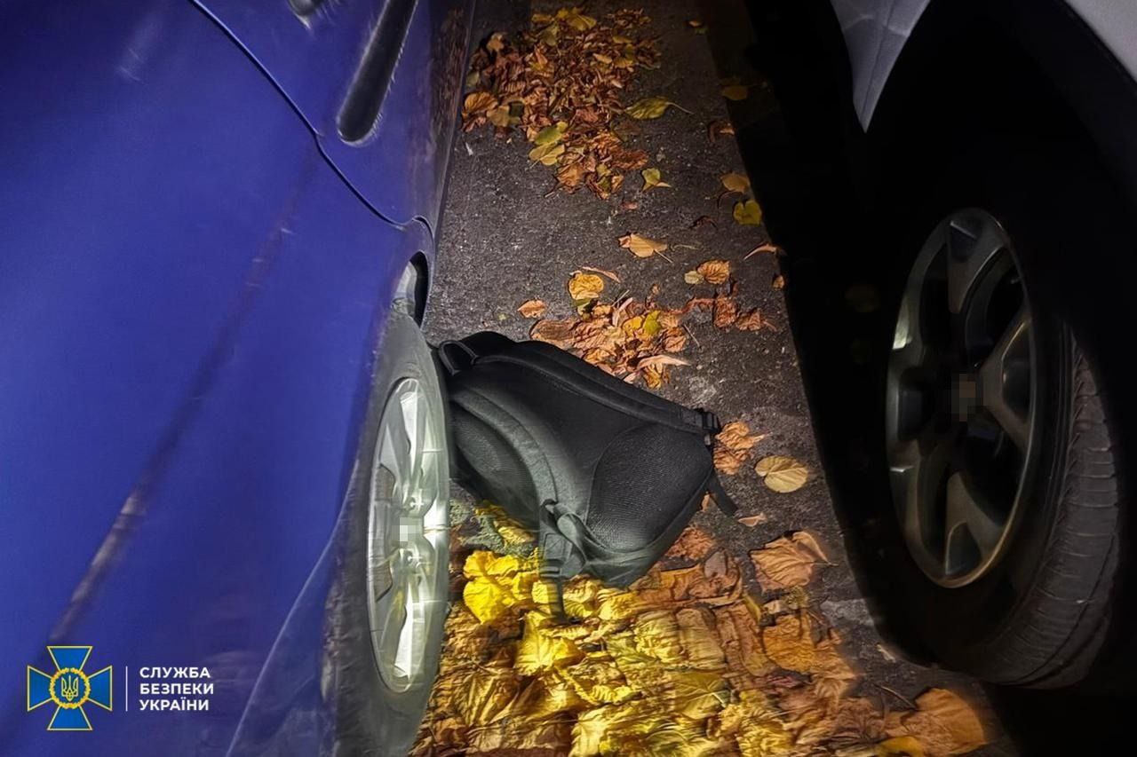 Наркозалежна з Харкова намагалася підірвати авто копа в Дніпрі – СБУ