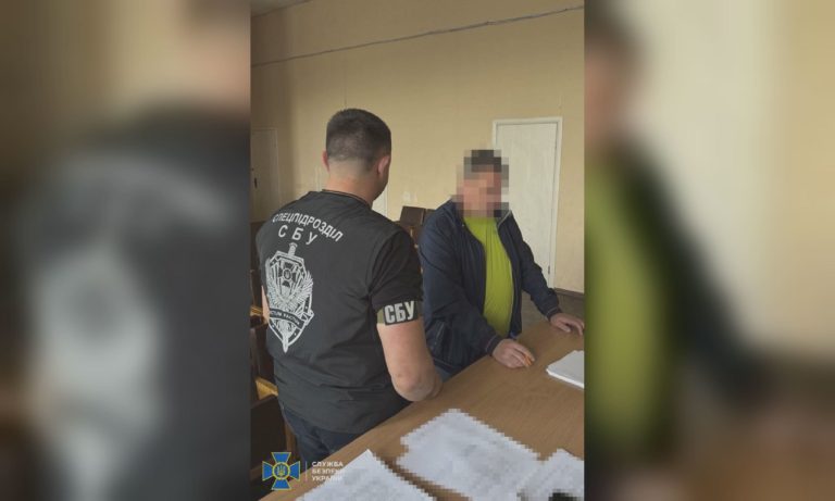 В Харькове разоблачили чиновника ТЦК, который снимал мужчин с розыска – СБУ