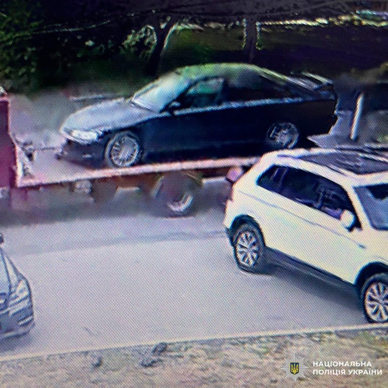 Мужчина для угона автомобиля использовал эвакуатор в Харькове