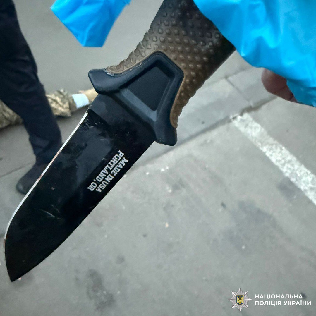 Конфлікт переріс у різанину у Слобідському районі Харкова – чоловік помер