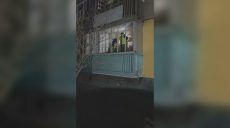 Из-за обстрелов выбиты три тысяч окон, повреждены 45 зданий: мэрия об убытках