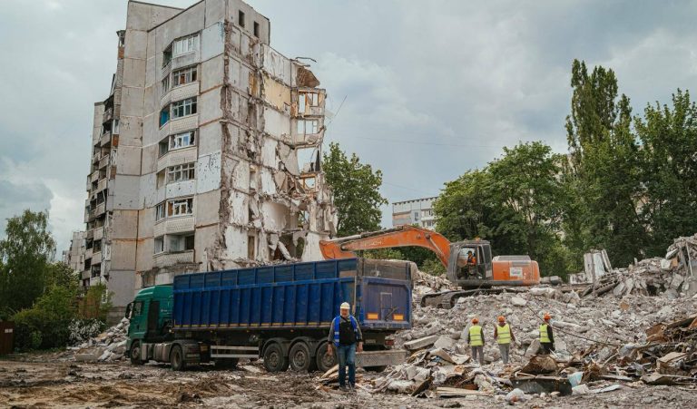 В Харькове демонтируют 17 разрушенных многоэтажек – поможет ООН