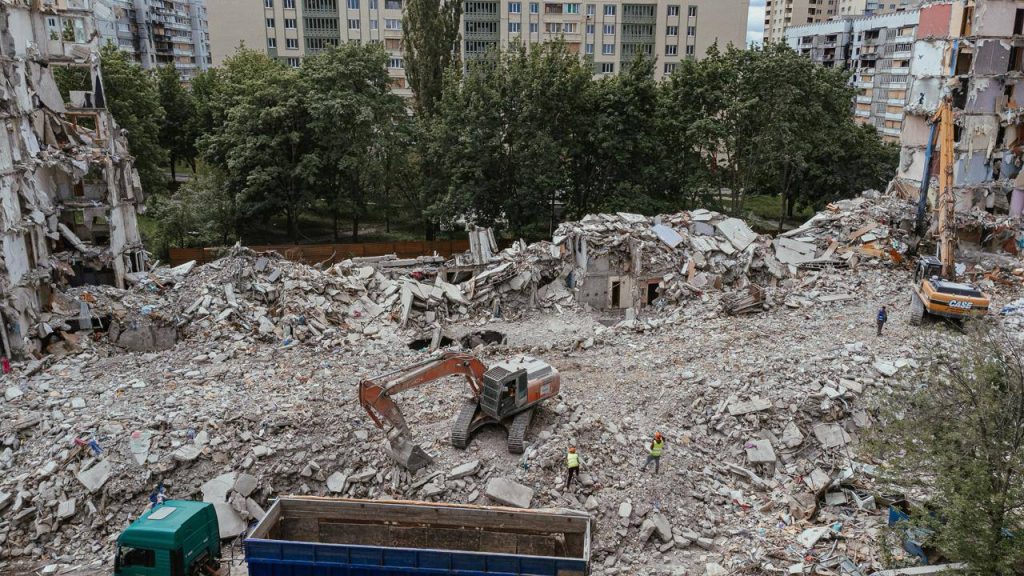 Зруйновані будинки у Харкові